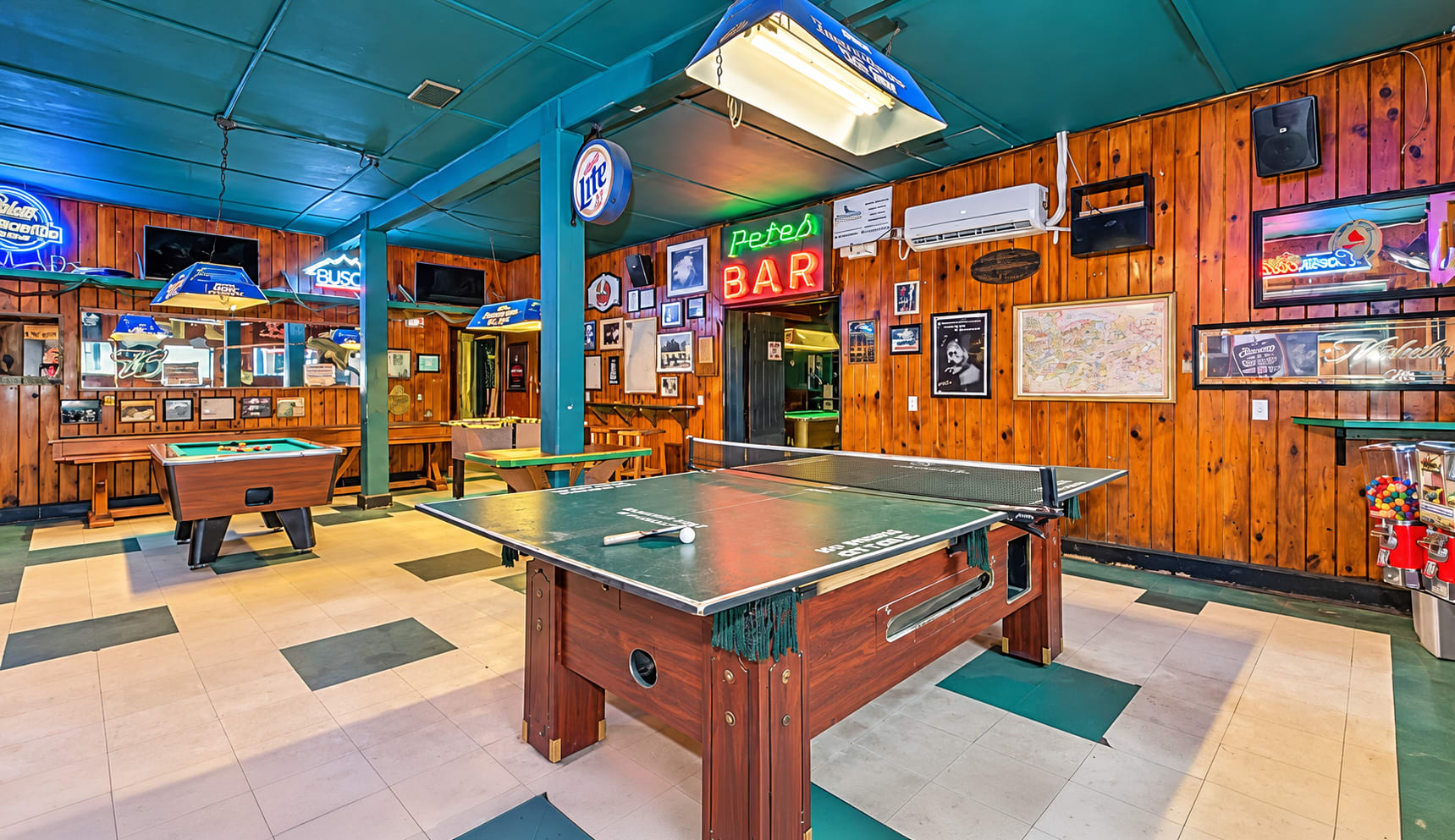 Pete's Bar