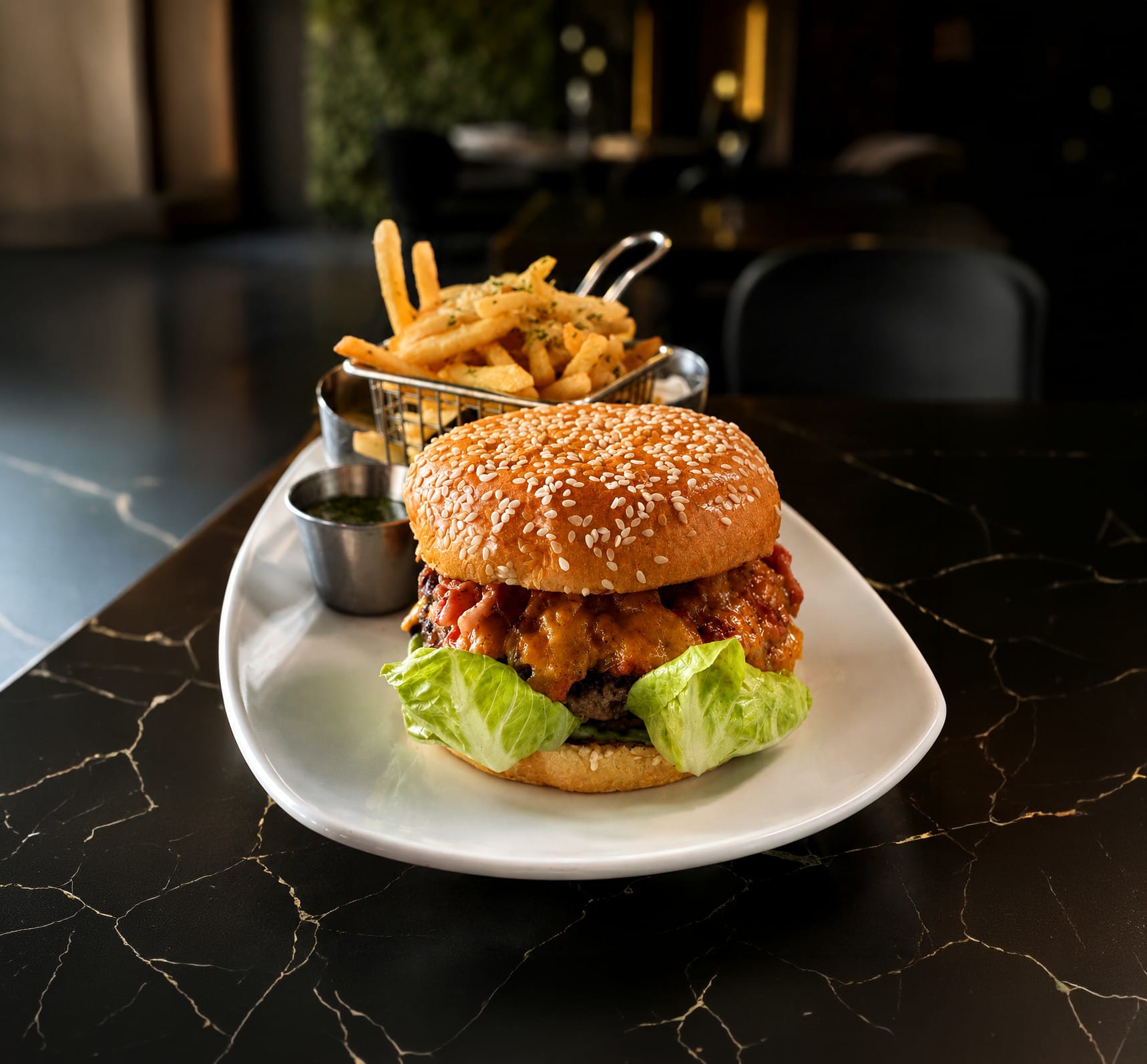Eterna Restaurant & Lounge