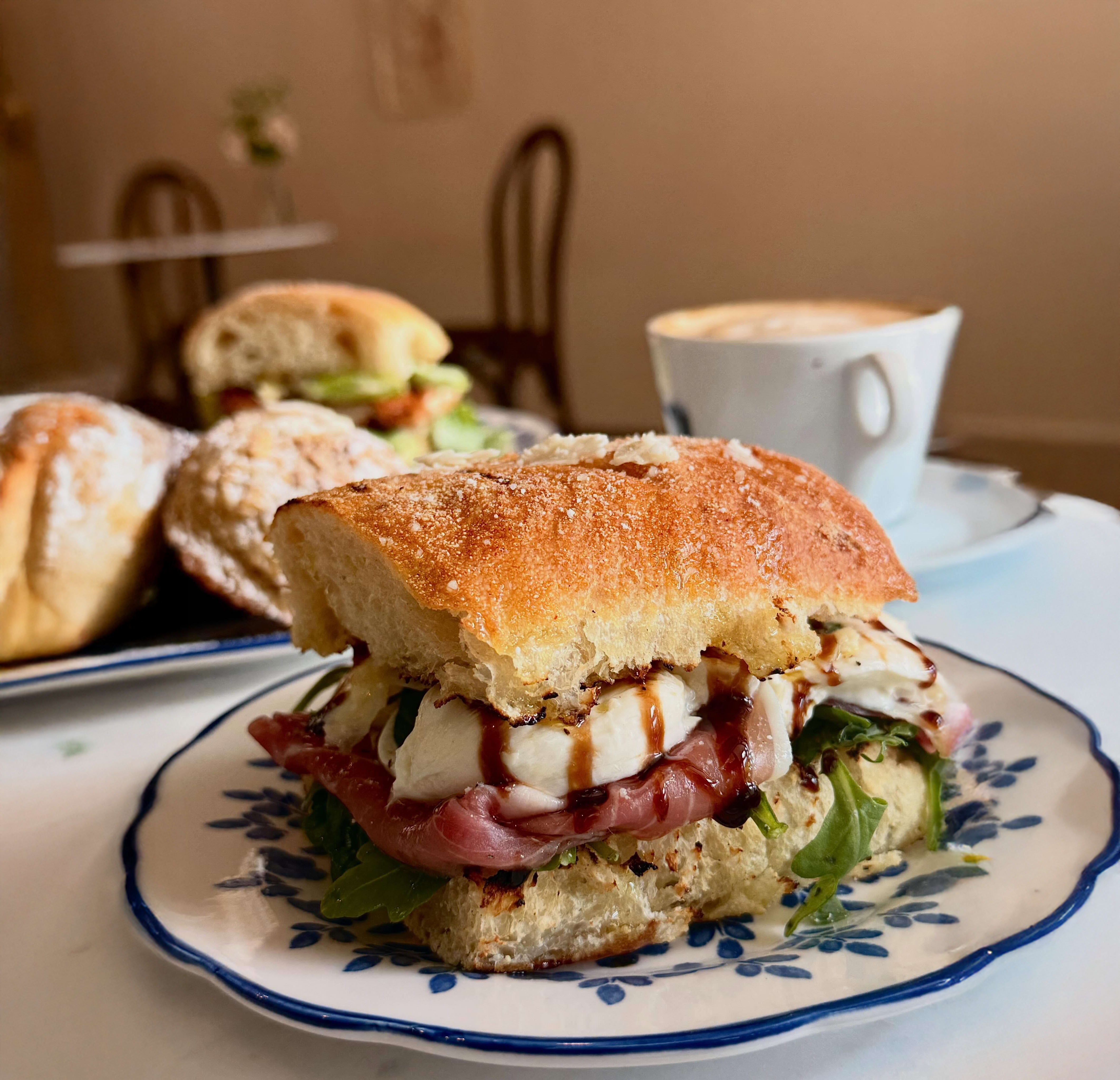 Amici's Italian Restaurant