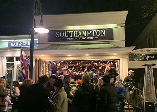 Photo 1 of 4: Southampton Publick House