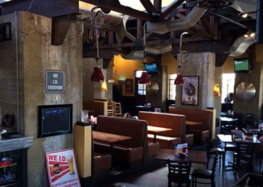 Farley's Food, Fun & Pub