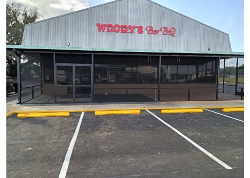 Photo 1 of 4: Woody's Bar-B-Q