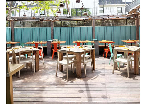 Comomango Mexican Kitchen and Cantina