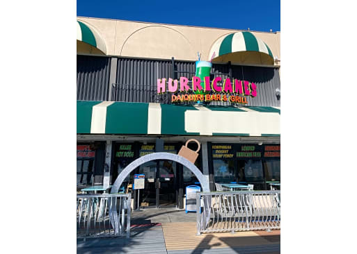 Photo 1 of 4: Hurricanes Daiquiri Bar And Grill