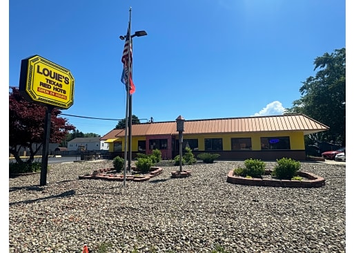 Louie's Texas Red Hots-Harlem Rd.